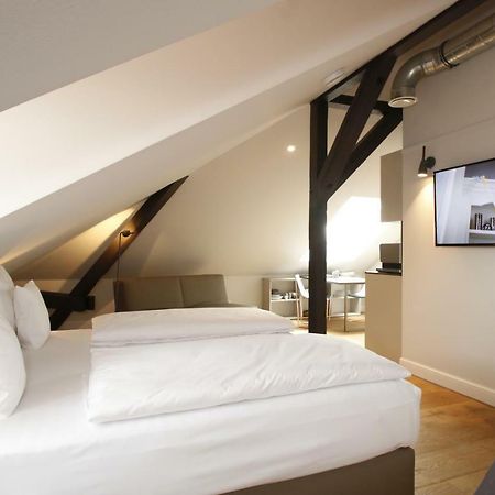לנדאו אין דר פאלץ Amelie No 1 Hotel & Appartements מראה חיצוני תמונה